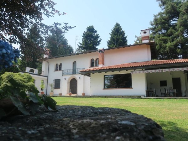 casa indipendente in vendita a Castelletto sopra Ticino