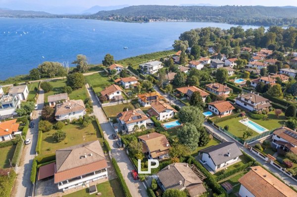 casa indipendente in vendita a Castelletto sopra Ticino