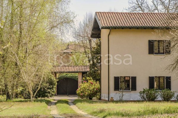 casa indipendente in vendita a Castelletto sopra Ticino