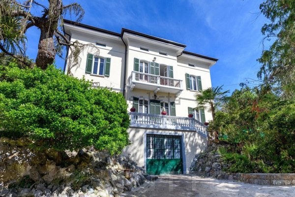 casa indipendente in vendita a Castelletto sopra Ticino