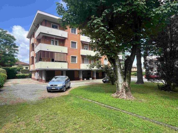 appartamento in vendita a Castelletto sopra Ticino