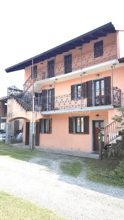 appartamento in vendita a Castelletto sopra Ticino
