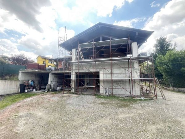 casa indipendente in vendita a Castelletto sopra Ticino