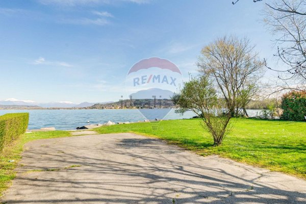 appartamento in vendita a Castelletto sopra Ticino