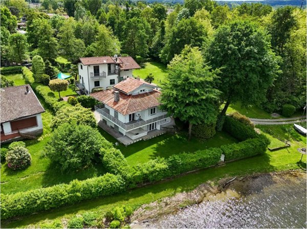casa indipendente in vendita a Castelletto sopra Ticino
