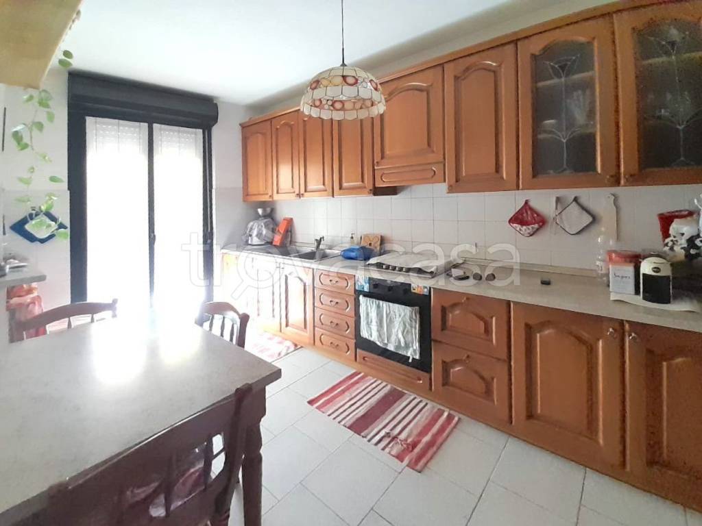 casa indipendente in vendita a Castelletto sopra Ticino