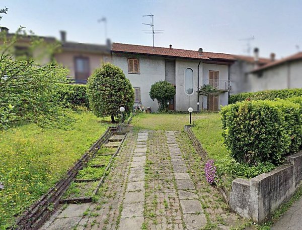 casa indipendente in vendita a Castelletto sopra Ticino