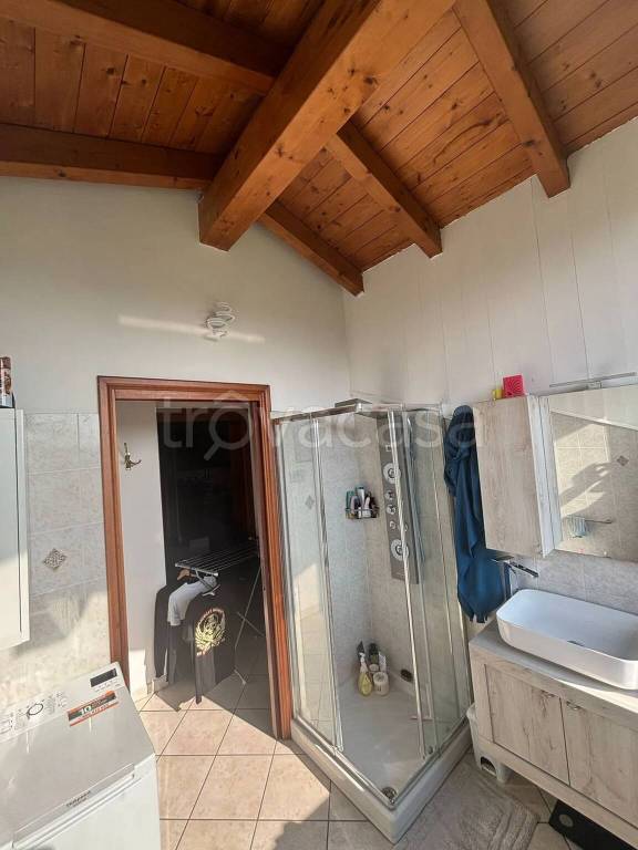 appartamento in vendita a Castelletto sopra Ticino
