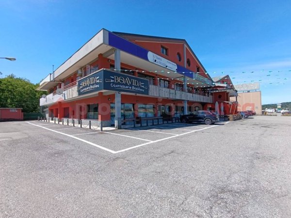 intera palazzina in vendita a Castelletto sopra Ticino