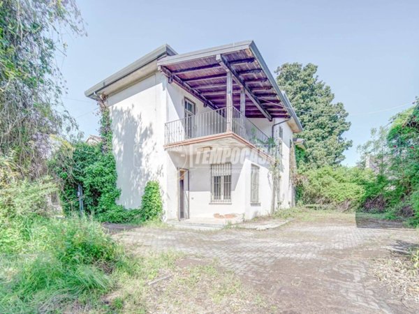 casa indipendente in vendita a Castelletto sopra Ticino