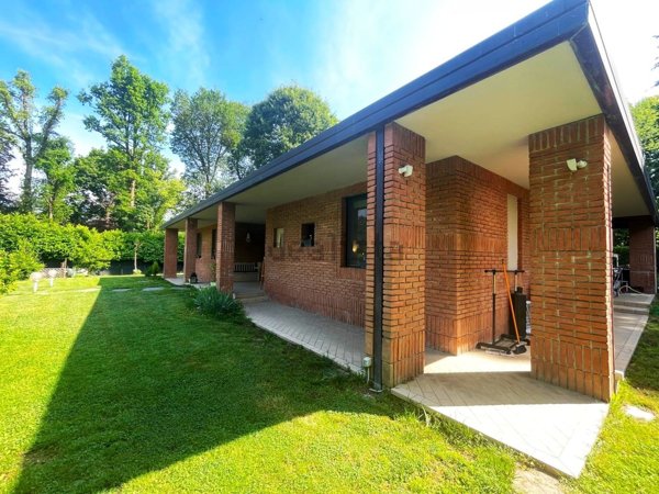 casa indipendente in vendita a Castelletto sopra Ticino
