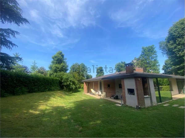 casa indipendente in vendita a Castelletto sopra Ticino
