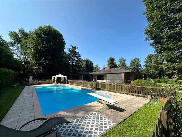 casa indipendente in vendita a Castelletto sopra Ticino