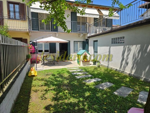 casa indipendente in vendita a Castelletto sopra Ticino