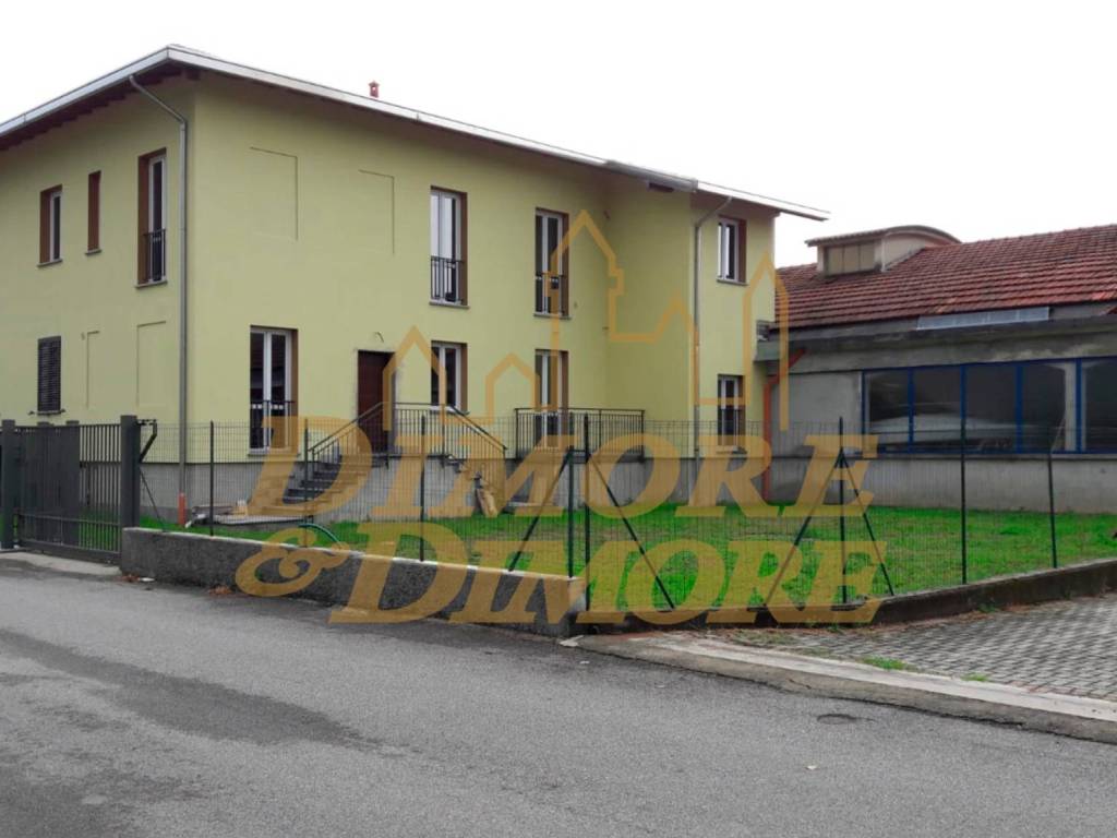 appartamento in vendita a Castelletto sopra Ticino