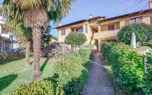 appartamento in vendita a Castelletto sopra Ticino