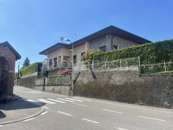 casa indipendente in vendita a Castelletto sopra Ticino