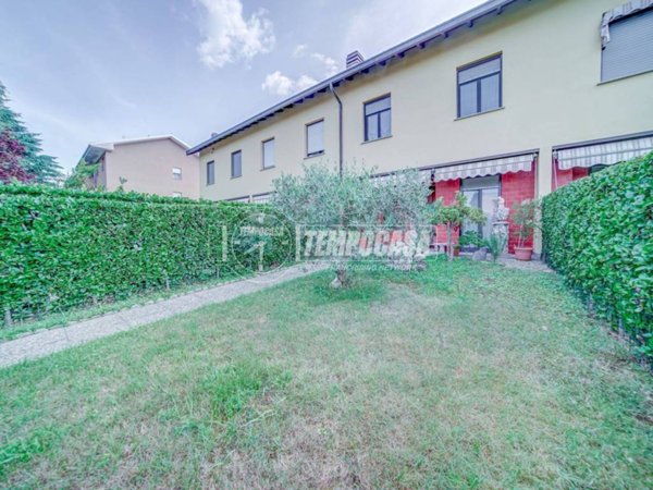 casa indipendente in vendita a Castelletto sopra Ticino