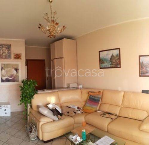 appartamento in vendita a Castelletto sopra Ticino