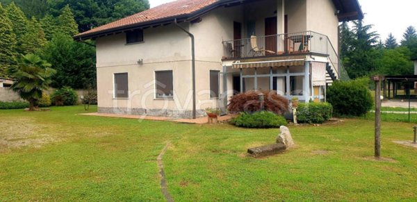 casa indipendente in vendita a Castelletto sopra Ticino in zona Aronco