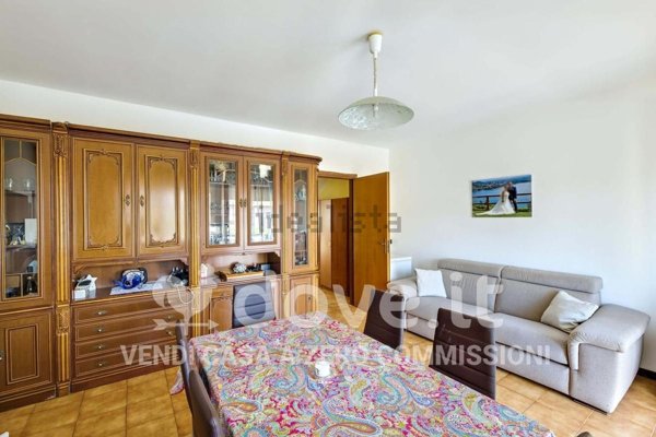 appartamento in vendita a Castelletto sopra Ticino
