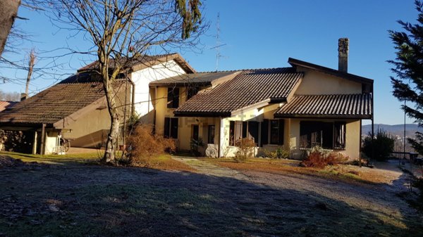 casa indipendente in vendita a Castelletto sopra Ticino