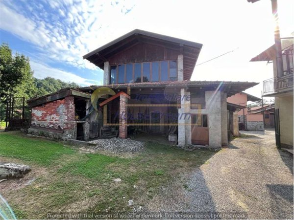 casa indipendente in vendita a Castelletto sopra Ticino
