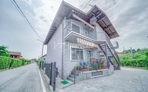 casa indipendente in vendita a Castelletto sopra Ticino