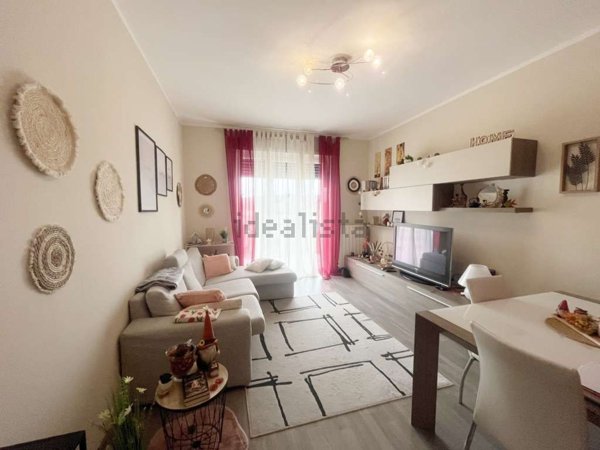 appartamento in vendita a Castelletto sopra Ticino