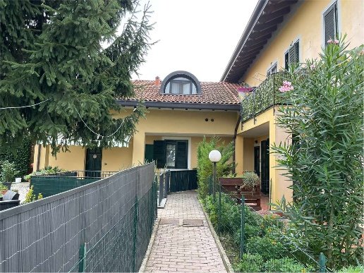 appartamento in vendita a Castelletto sopra Ticino