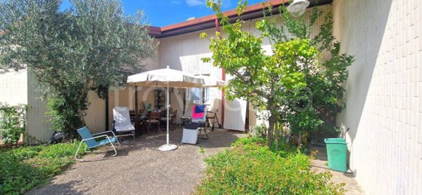 casa indipendente in vendita a Castelletto sopra Ticino