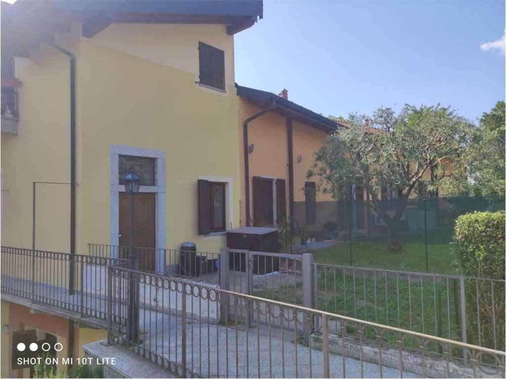 appartamento in vendita a Castelletto sopra Ticino