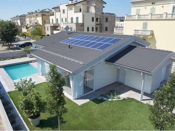 casa indipendente in vendita a Castelletto sopra Ticino