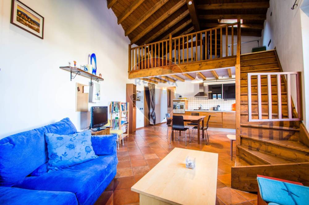 casa indipendente in vendita a Castelletto sopra Ticino