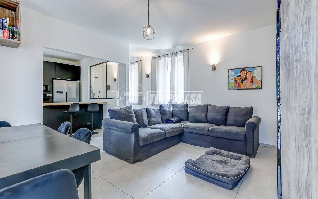 appartamento in vendita a Castelletto sopra Ticino in zona Aronco