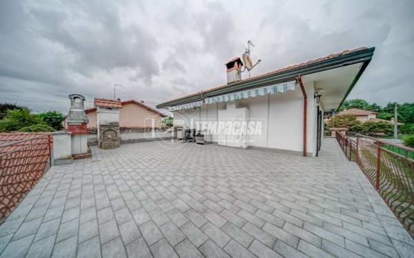 appartamento in vendita a Castelletto sopra Ticino