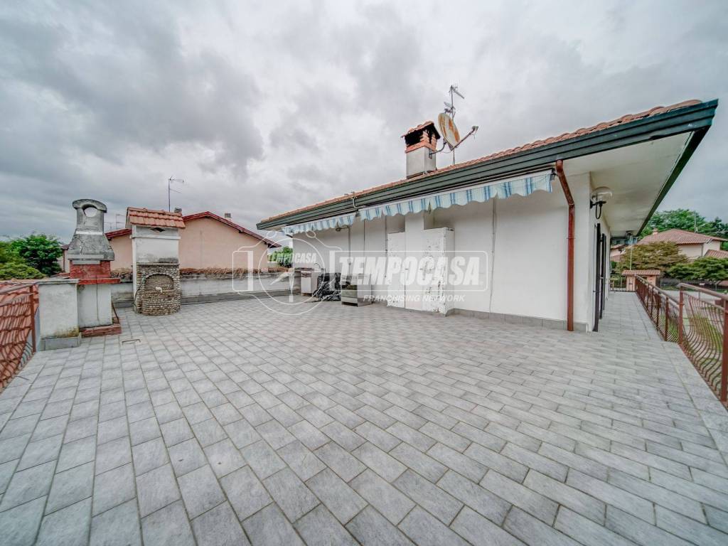 appartamento in vendita a Castelletto sopra Ticino