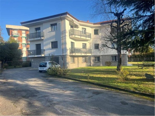 appartamento in vendita a Castelletto sopra Ticino