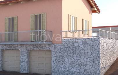 casa indipendente in vendita a Castelletto sopra Ticino