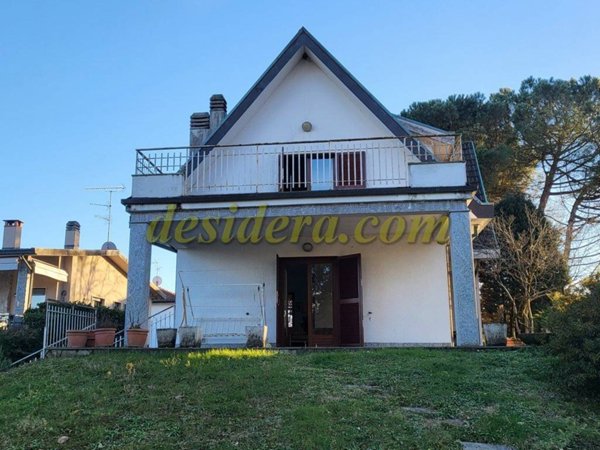 casa indipendente in vendita a Castelletto sopra Ticino