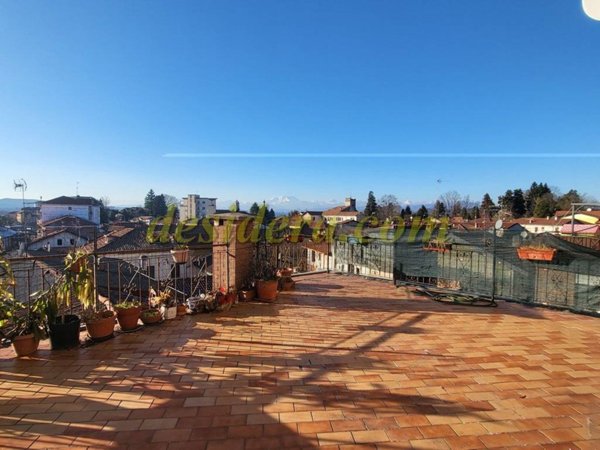 appartamento in vendita a Castelletto sopra Ticino