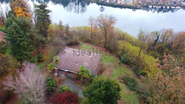 casa indipendente in vendita a Castelletto sopra Ticino
