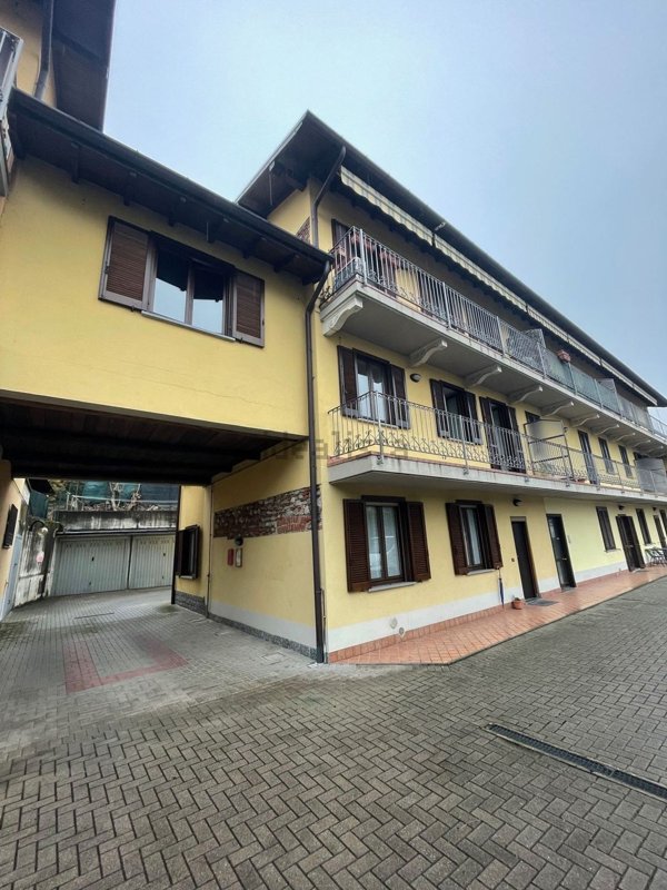 appartamento in vendita a Castelletto sopra Ticino