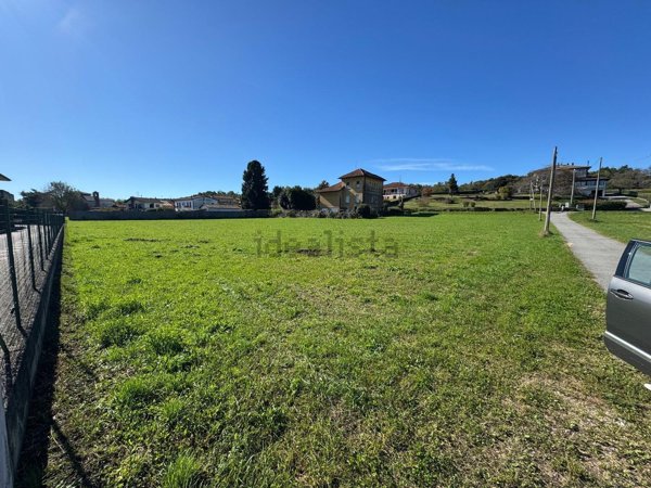 terreno edificabile in vendita a Castelletto sopra Ticino in zona Glisente