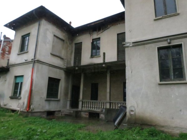 casa indipendente in vendita a Castelletto sopra Ticino