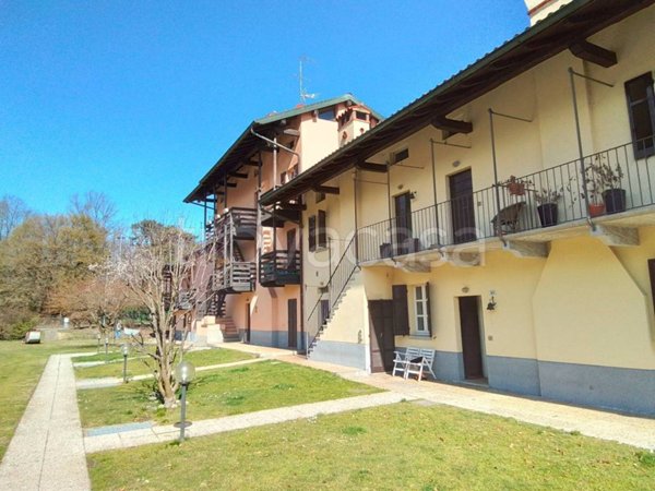 appartamento in vendita a Castelletto sopra Ticino
