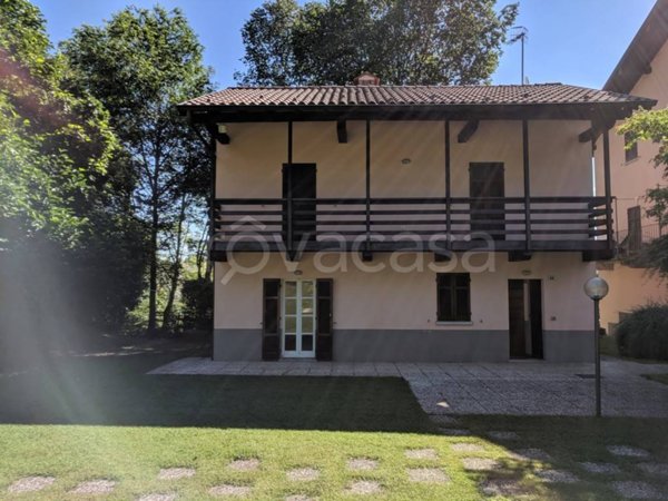 casa indipendente in vendita a Castelletto sopra Ticino