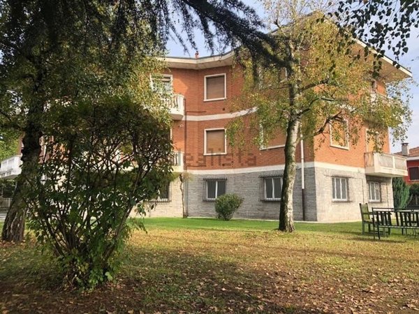 ufficio in vendita a Castelletto sopra Ticino