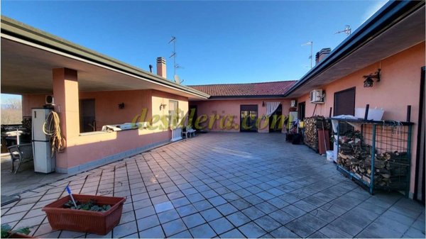 appartamento in vendita a Castelletto sopra Ticino