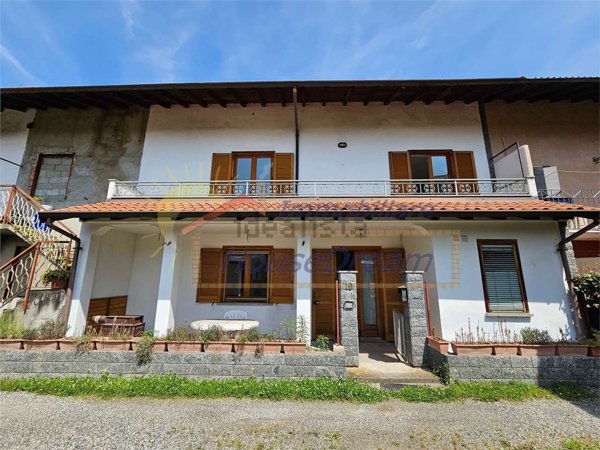 casa indipendente in vendita a Castelletto sopra Ticino